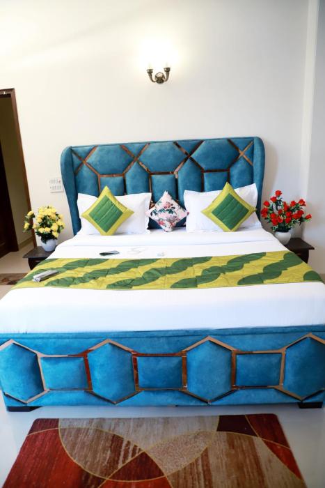 fortune home service apartment 3bhk e 28 saket 2b