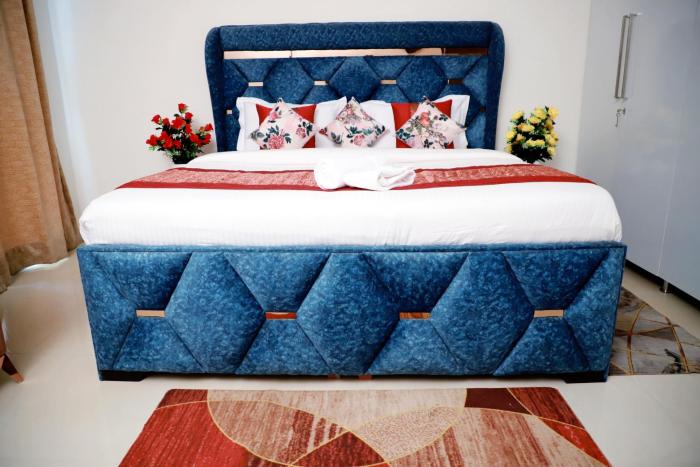 fortune home service apartment 3bhk e 28 saket 2b