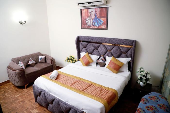 fortune home service apartment 3bhk e 28 saket 2b