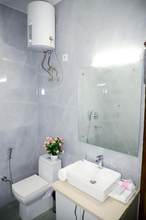 fortune home service apartment 3bhk e 28 saket 2b