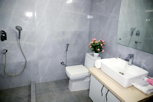 fortune home service apartment 3bhk e 28 saket 2b