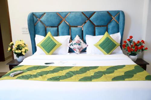 fortune home service apartment 3bhk e 28 saket 2b