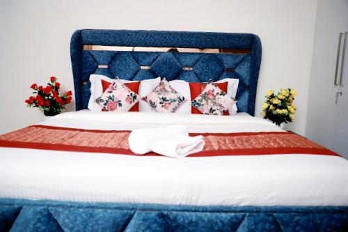 fortune home service apartment 3bhk e 28 saket 2b