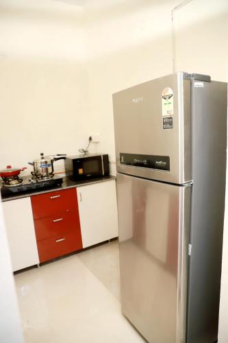 fortune home service apartment 3bhk e 28 saket 2b