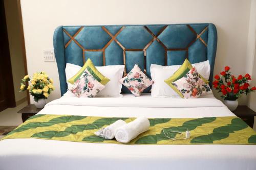 fortune home service apartment 3bhk e 28 saket 2b