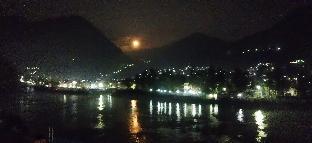 hotel lake view paradise