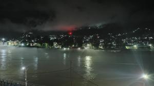 hotel lake view paradise