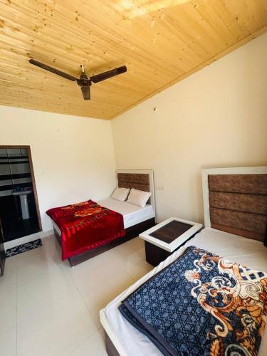 hotel lake view paradise