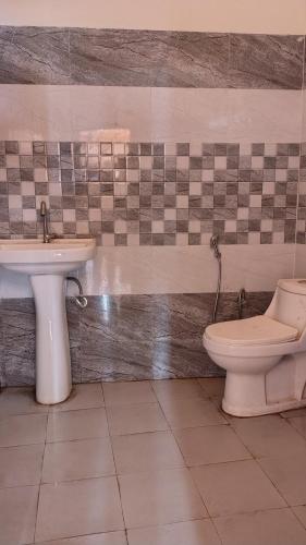 hotel lake view paradise