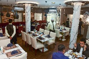 The Royal Crown,,3 star