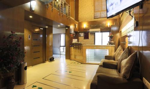 Hotel Apple Inn,,3 star