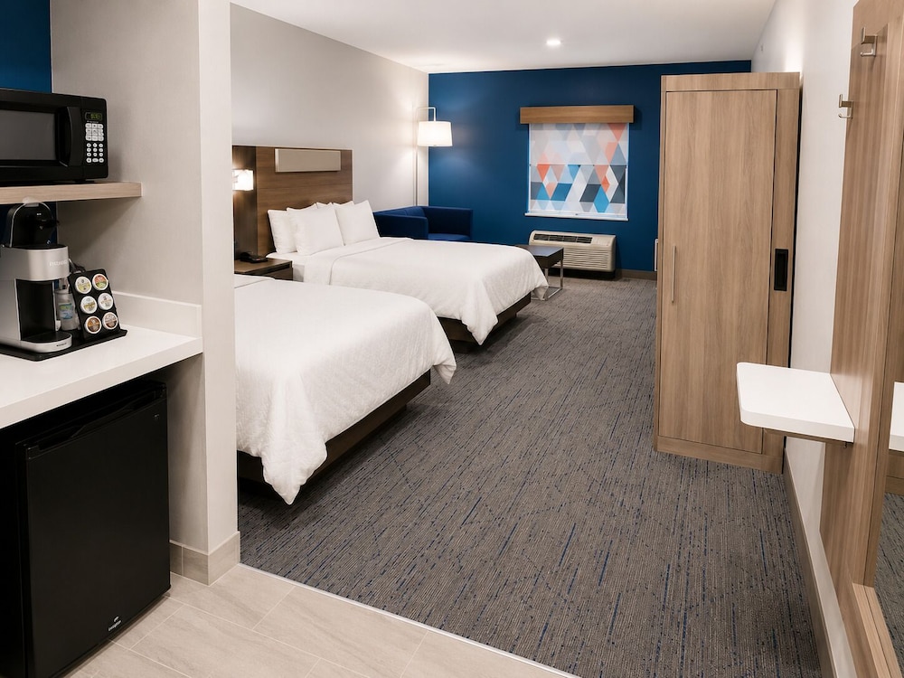 holiday inn express kenedy by ihg