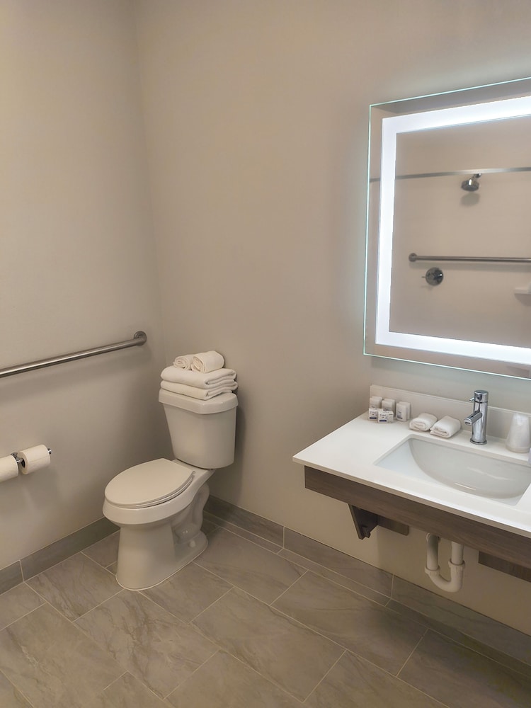 holiday inn express kenedy by ihg