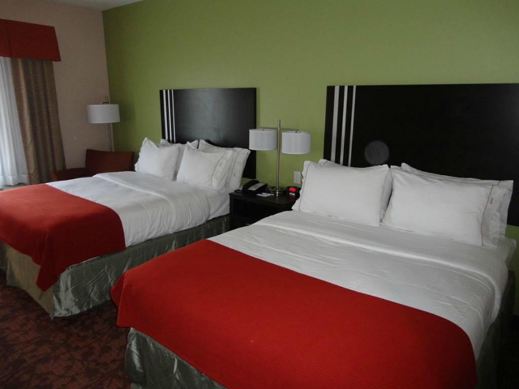 holiday inn express kenedy by ihg