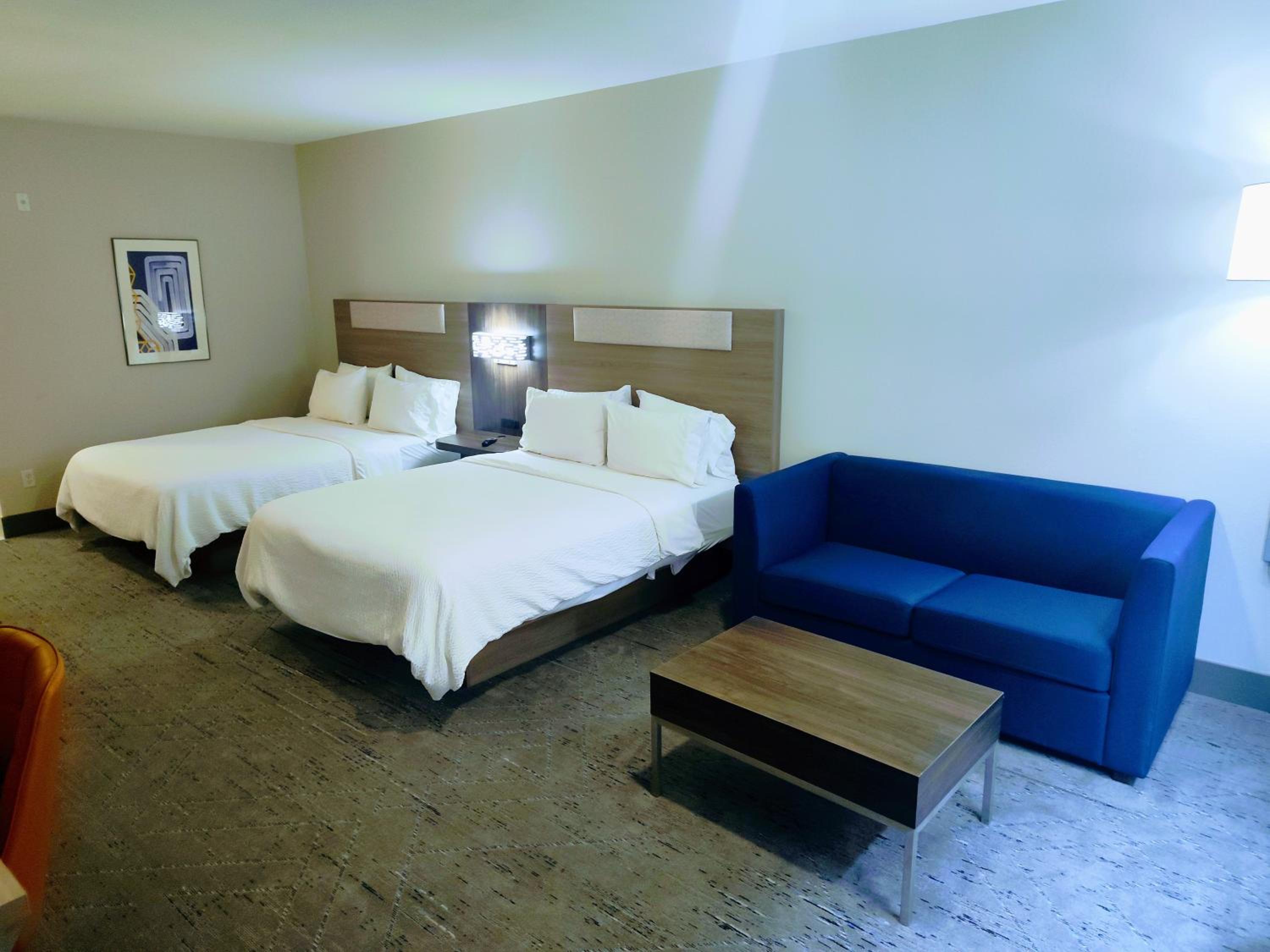 holiday inn express kenedy by ihg