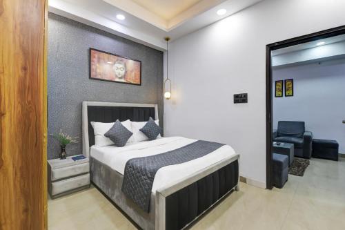 townhouse hotel the rasa a premium park near onyx mall vasundhara