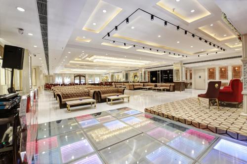 townhouse hotel the rasa a premium park near onyx mall vasundhara