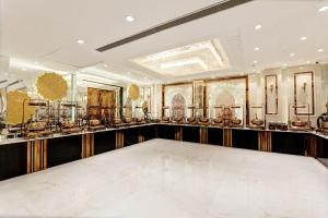 townhouse hotel the rasa a premium park near onyx mall vasundhara