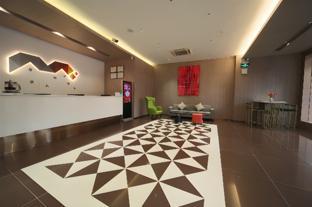Borrman Hotel Heyuan Party School Wanlong City Fountain,,3 star