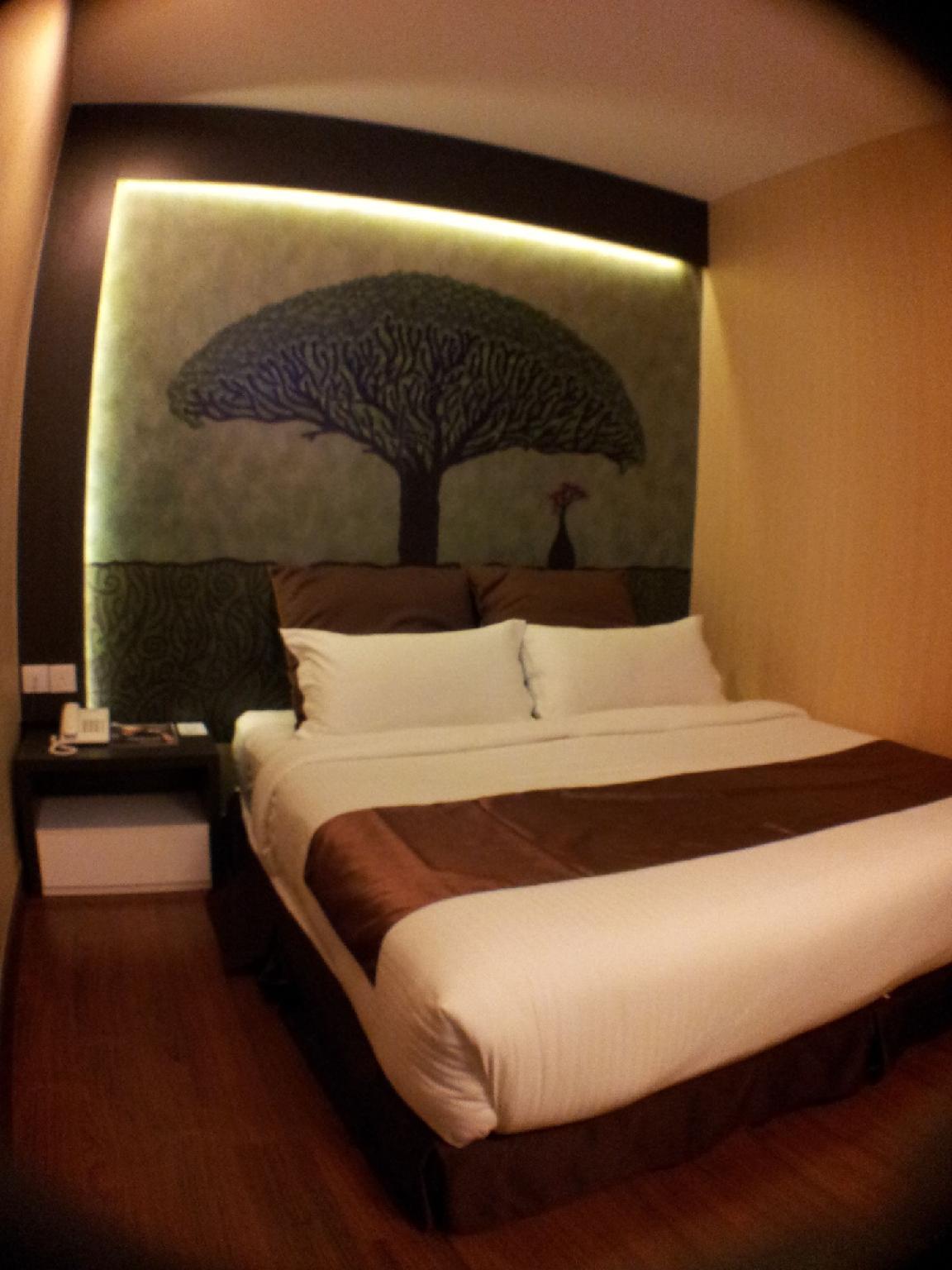 chariton hotel nusa bestari