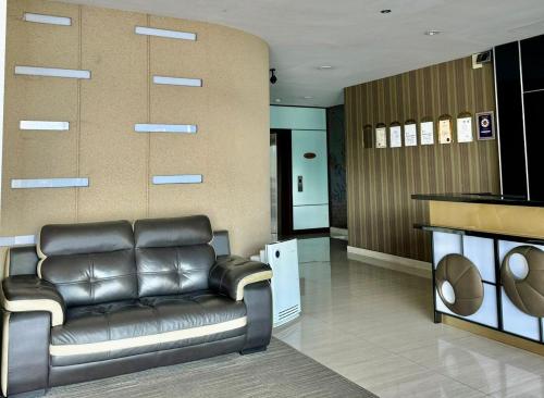 chariton hotel nusa bestari