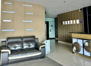 chariton hotel nusa bestari