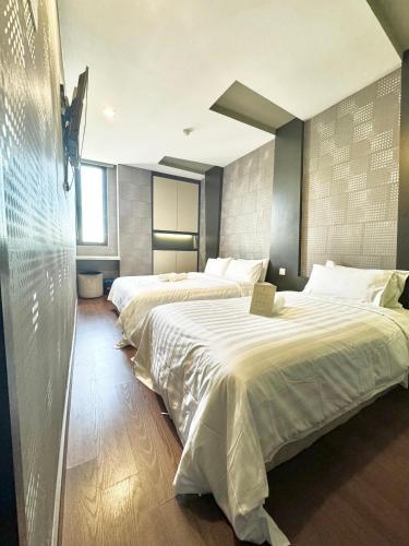 chariton hotel nusa bestari