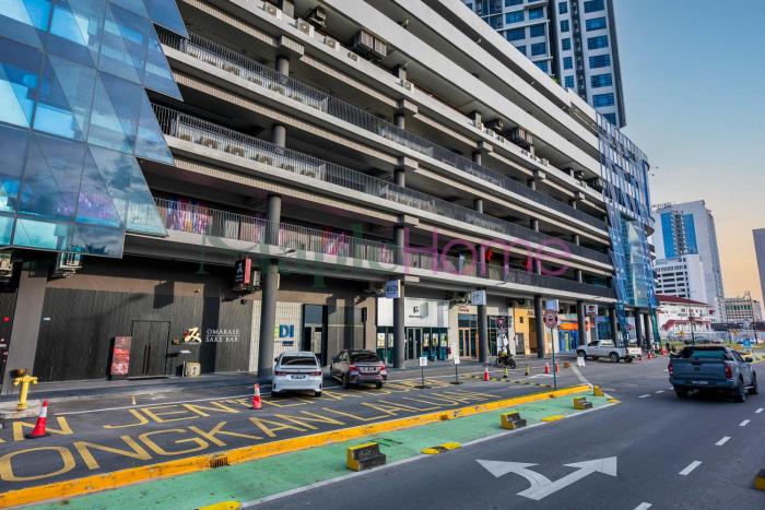 jesselton quay premier suites kota kinabalu