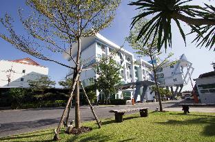 prime time hotel bang saen