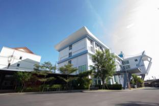prime time hotel bang saen