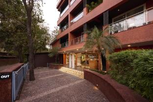 golden tulip goa vagator