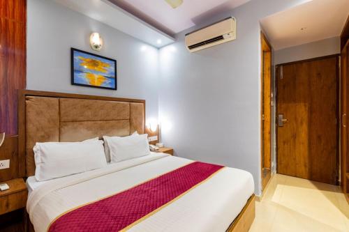 hotel lotus grand