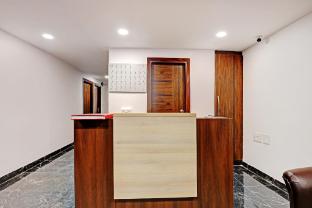 townhouse roadway inn