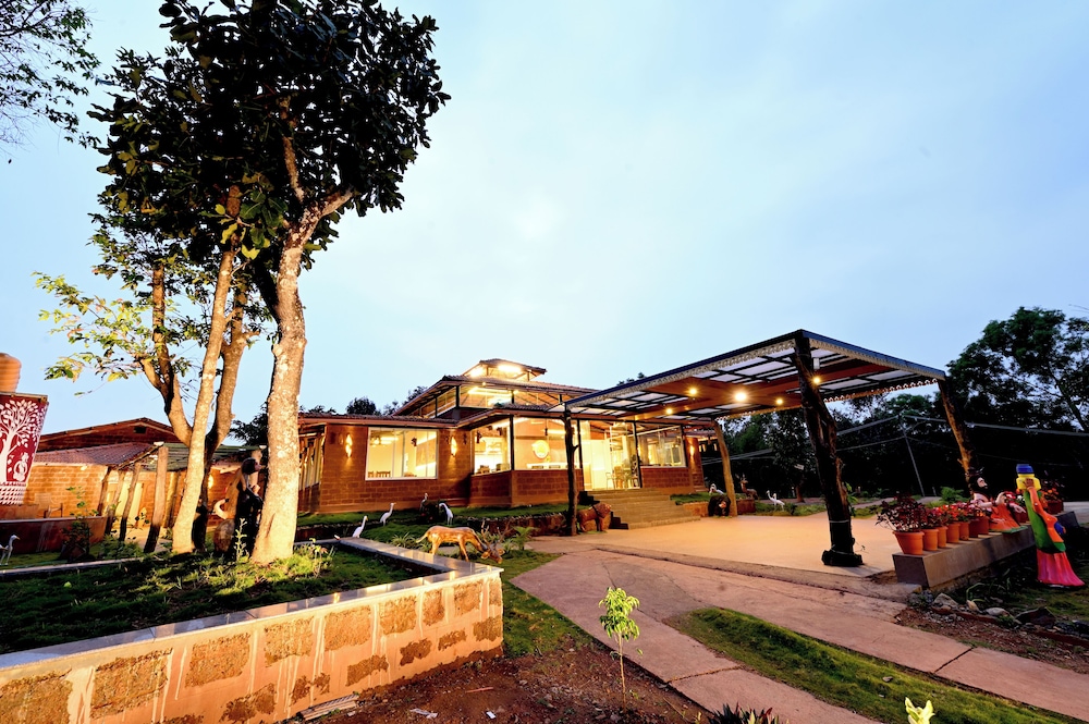 ibbani jungle resort