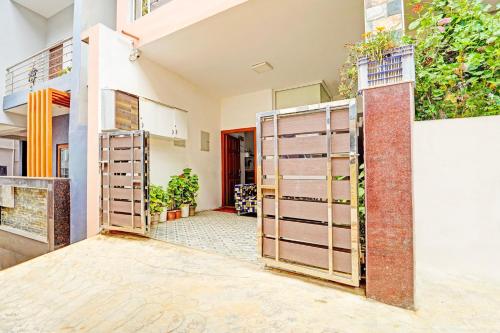 super hotel o vijaynagar road formerly anmol peace stay