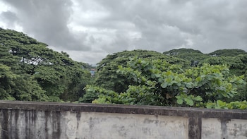 mae sot commune and camping