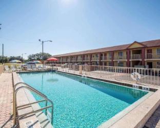 Econo Lodge Inn & Suites Maingate Central,Kissimmee>>Florida,3 star