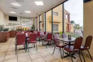 Econo Lodge Inn & Suites Maingate Central,Kissimmee>>Florida,3 star