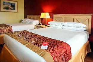 econo lodge inn and suites maingate central