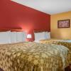 econo lodge inn and suites maingate central