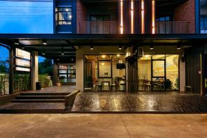 the signature nakhon hotel