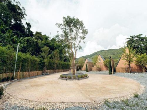 x3 tara resort
