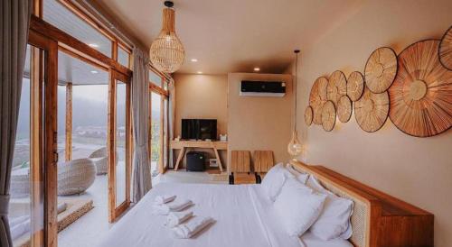 x3 tara resort