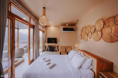 x3 tara resort