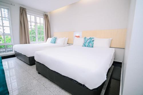 Swing & Pillows @ Subang Ss15,,2 star