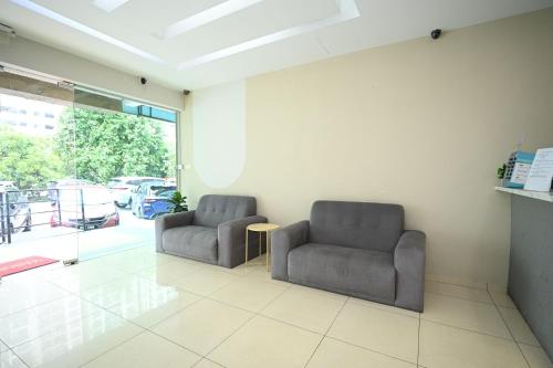Swing & Pillows @ Subang Ss15,,2 star