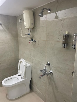 smj grand hotel and mahal