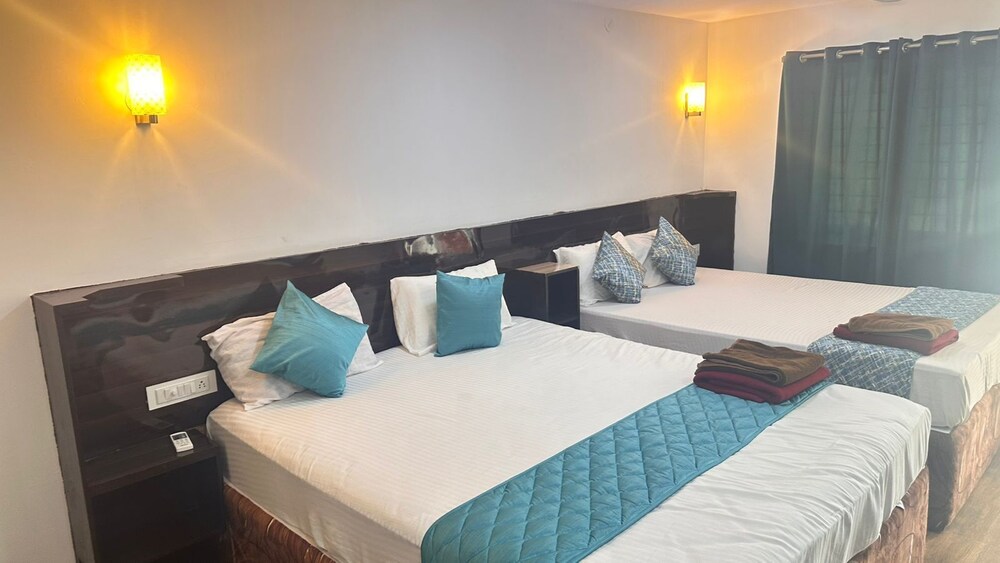 smj grand hotel and mahal