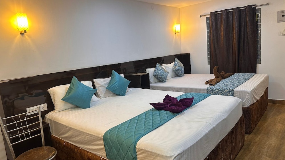 smj grand hotel and mahal