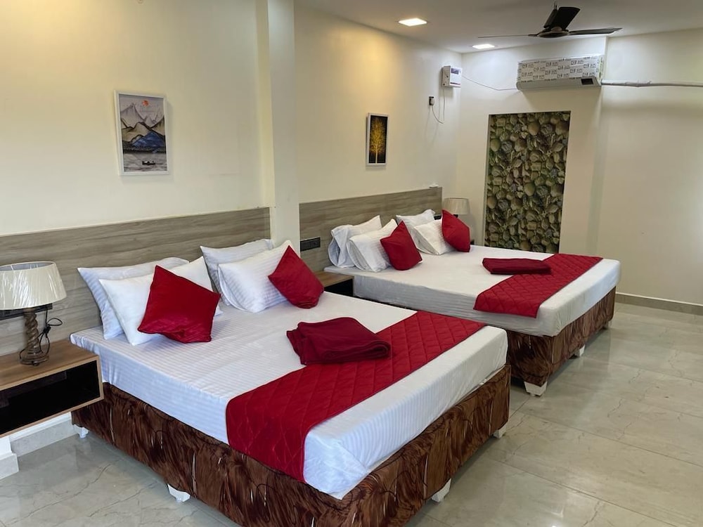 smj grand hotel and mahal